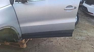 keder guma za soferku: TIGUAN VRATA ZA VOLKSWAGEN TIGUAN OD 2008. DO 2012. GOD — 3