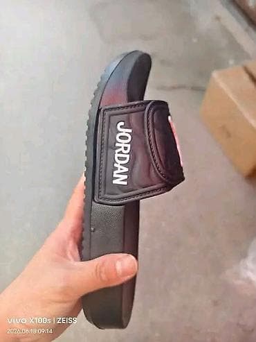 crno zlatne sandale: Jos modela A klase 2400 din✅️
NT❤ — 4