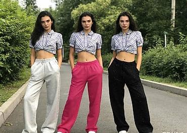 Ženske trenerke sa sjajnim tačkicama - Model: ravne, široke nogavice