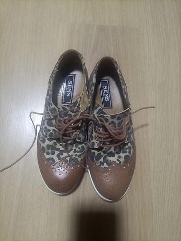 Ženske ravne cipele SEMS Shoes, brogue stil. - Model: vezivanje