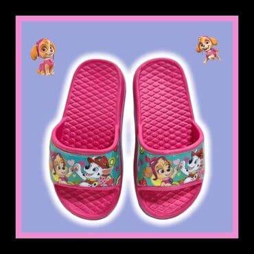 SNIZENJE Gumene papucice sa omiljenim junacima Cena 950 din na lalafo.rs SNIZENJE Gumene papucice sa omiljenim junacima Cena 950 din