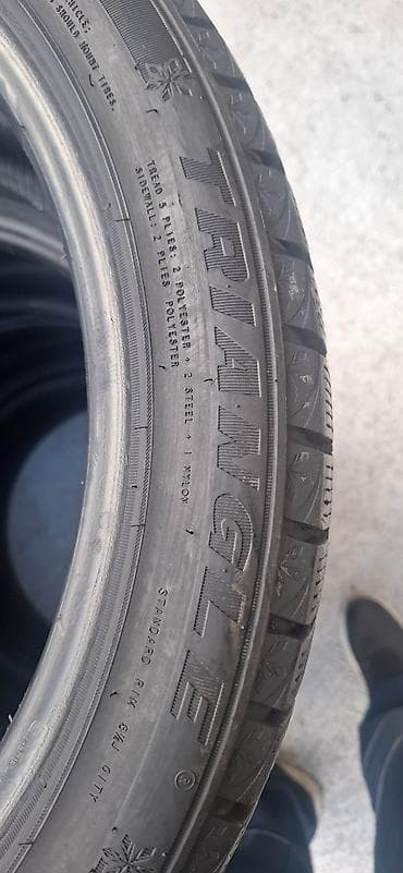polovne gume vrsac: 235 40 R19 Triangle . Prodajem 4kom polovne zimske auto gume dimenzije — 8