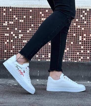 obuca 35: 36-44
3500 L — 2