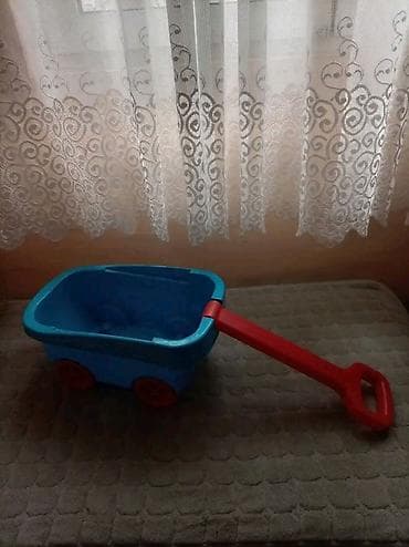 guralice hodalice za bebe: Dečja plastična vućna kolica/prentra – plavo telo sa crvenom ručkom i — 1