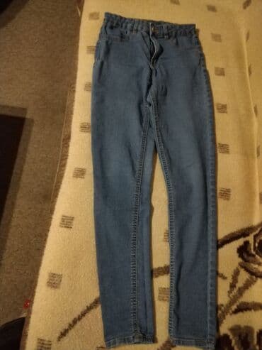 armani jeans jakna: Ženske farmerke – set od 4 para (skinny kroj) - Model: uske/skinny — 3