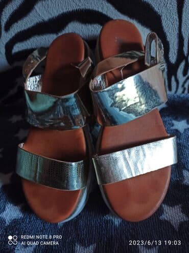pantalone od vestacke koze: Sandale, 38 — 5