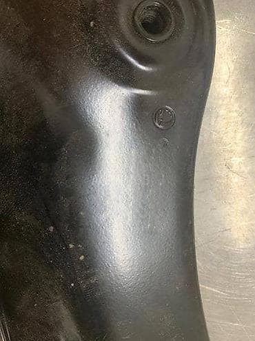 čamac za prihranu: NOSAC KRILA ZA ŠKODA SUPERB - 3V0821141 | Nosac krila — 1