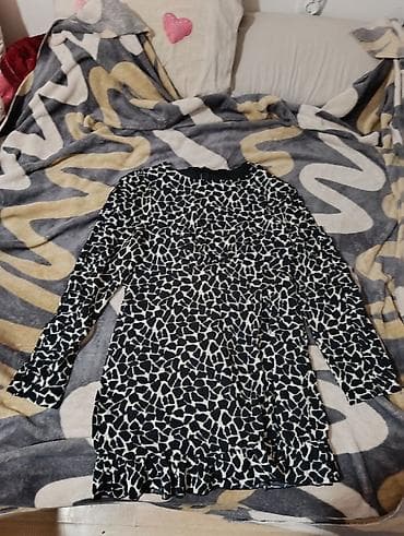 just cavalli clothing: Crna mini haljina sa belim apstraktnim/“giraffe” printom. - Dužina — 2