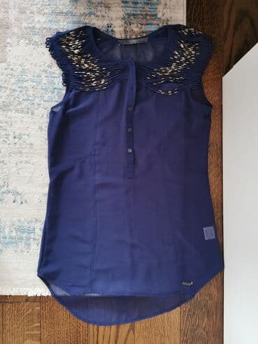 bluze c a: Guess, L (EU 40), Polyester — 1