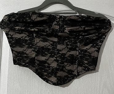 plisani kompleti za zene: Crni čipkani korset/top bez naramenica - Model: bustier/korset kroja — 2