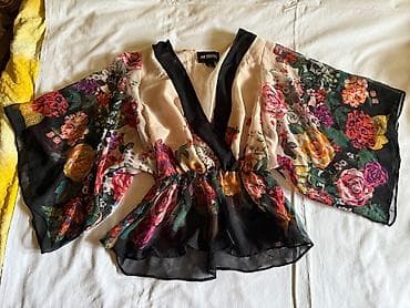 Prelepa H&M bluza, naznačene veličine 34