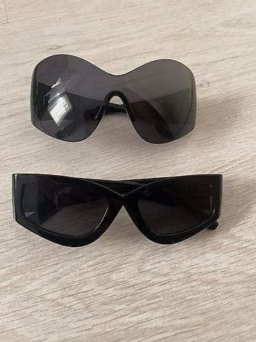 Prve naocare Balenciaga model 1000,druge 800din