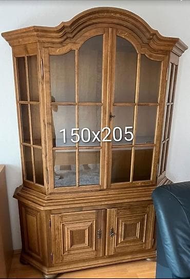 fotelja na razvlačenje za decu: Masivne drvene vitrine – dva modela Model 1 - Materijal: puno drvo sa — 4