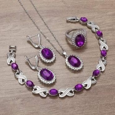 velicina prstena 12: Vel prstena:10
Cena:1700din/komplet — 1