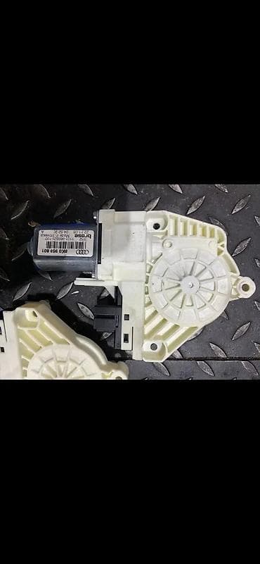 alternator cena: AUDI A4 A5 MOTOR PODIZACA STAKLA PROZORA 8K0955801 | Audi vw delovi — 2