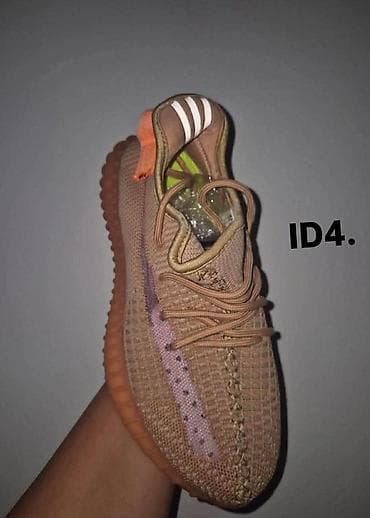 Yezzy lepo odradjene
Urezan boost u djonu
36-48
4500 din ❤️‍🔥
SS🖤⭐⭐