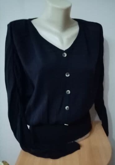 pull and bear šuškavac: M (EU 38), Jednobojni, bоја - Crna — 4