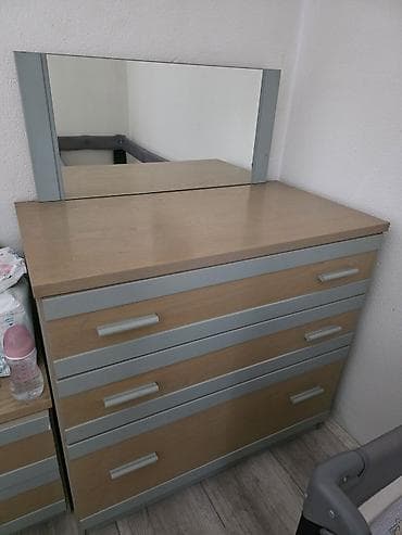 Ostali nameštaj: Na prodaju kompletna spavaca soba. Tragovi koriscenja su minimalni — 6