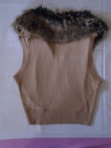 Skirts: John Baner prsluk sa krznom koje se može skinuti. Naznačena je — 3