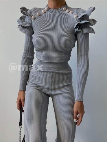 trikotažna trenerka: 🌪Novo Komplet Trikotaza (I cllas)🌪 •Velicine:Uni •Boje:Bež Siva Pink — 2