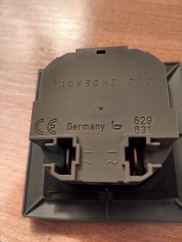 alati raška: Brojač radnih sati (ugradni, mehanički) - Napajanje: 230 V, 50 Hz — 2