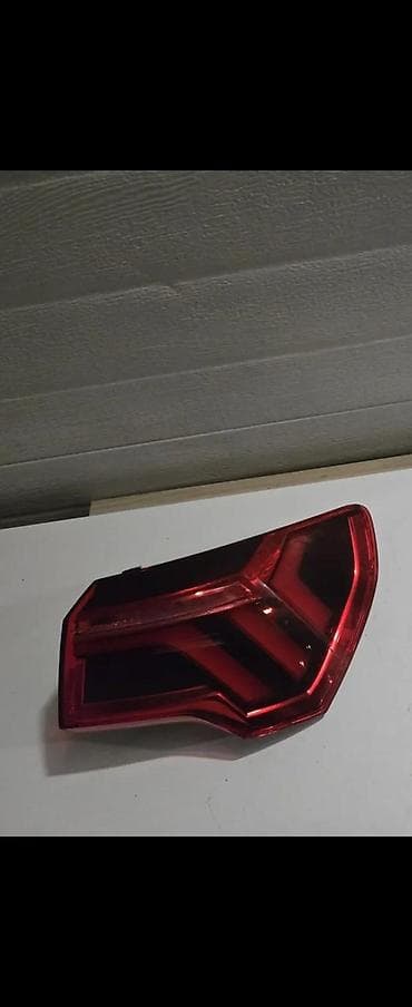 AUDI Q3 STOP SVETLO 03A945092 | Audi vw delovi ALTINA ZEMUN — 2