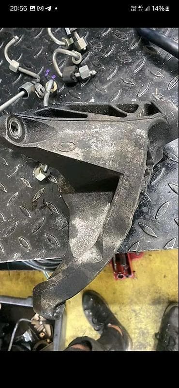 alternator: AUDI A6 2016 ULTRA NOSAC MOTORA 4G0199307Q | audi delovi ALTINA — 2