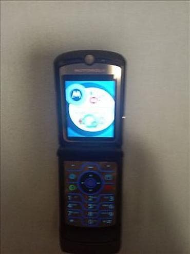 philips pegla na paru cena: Motorola V3i Motorola dobro očuvana,spoljno staklo ima oštećenje ne — 4