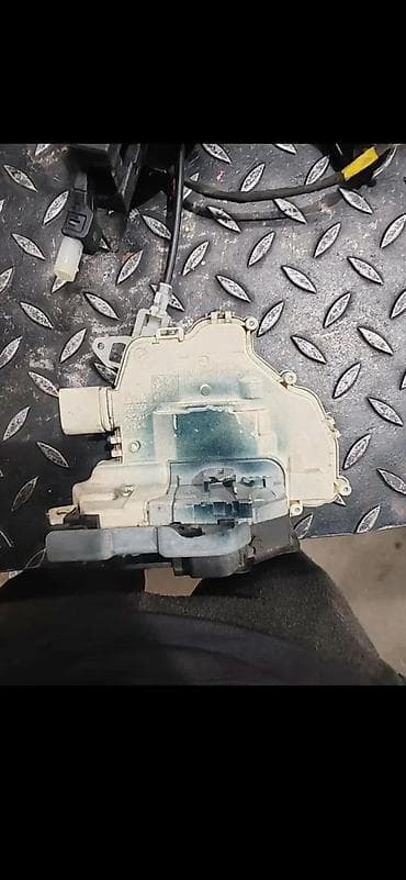 automobile rs: AUDI Q7 4M 3 BRAVA VRATA ZADNJA LEVA 4G0839015C | Audi q7 q5 q3 q2 — 2