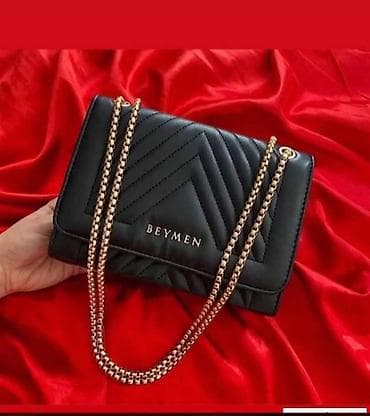 Ženske torbe – izbor modela - Elegantna crna crossbody torba sa