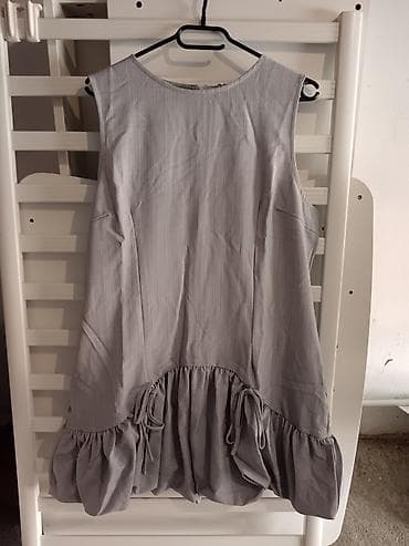 crane patike: Sivo bezrukavno haljina – Boohoo vel 46 - Brend: Boohoo (etiketa — 1