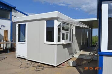 Poslovni prostor: 200 kv. m — 4