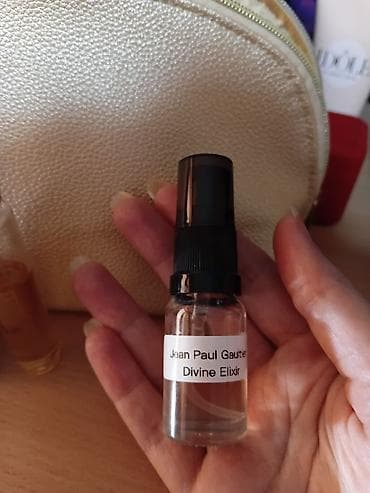 molersko odelo: Set od 2 mirisna uzorka + mini sprej: - Gucci Flora Gorgeous Gardenia — 2