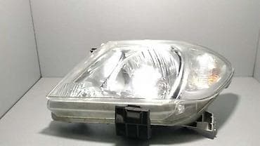 Farovi: FAROVI ZA TOYOTA HILUX OD 2006. DO 2023. GOD. | Svi delovi za Toyota — 1