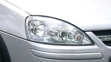tecnost za polimerizaciju farova: FAROVI ZA OPEL CORSA C OD 2003. DO 2006. GOD. | Polovni originalni — 1