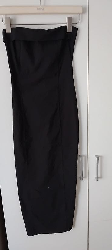 Bershka M, color - Black, Without sleeves