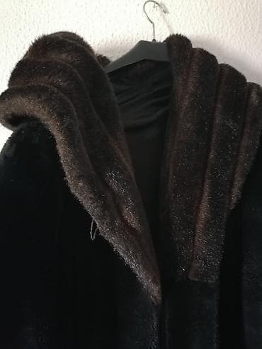 kacketi sa ventilatorom: Bunda - Dugačak ženski kaput sa krznom – Gallery, veličina L - Brend — 3