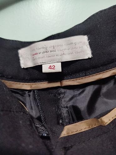 Overalls: Ženski poslovni komplet – sako i pantalone, crne boje. - Kroj — 2