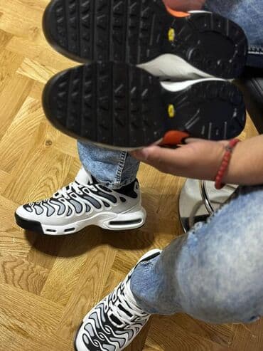 Patike, veliÄina - 46 na lalafo.rs Patike, veliÄina - 46