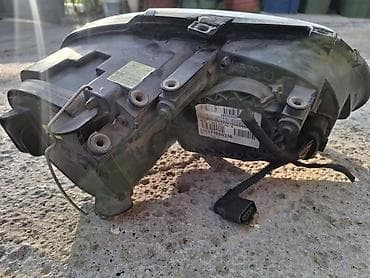 skoda fabia do 2500 eura: LEVI ORIGINAL FAR ZA VOLKSWAGEN CADDY OD 2004. DO 2010. GOD. | — 3