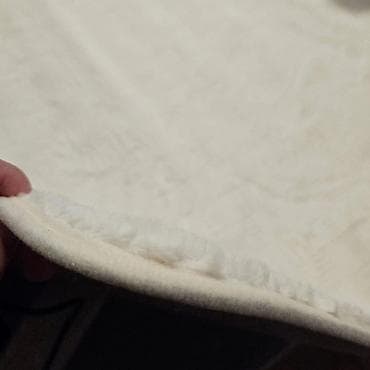 tepih kp: Tepih
200x140cm- 5000 din 
200x160cm- 5500 din — 4