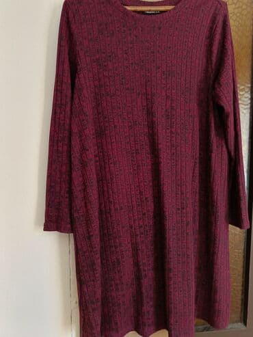 crop top h m: Ženska haljina dugih rukava u boji maline, izrađena od rebrastog — 3