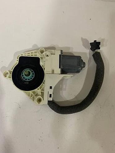 MOTOR PODIZAČA STAKLA ZA AUDI Q5 OD 2011. DO 2016. GOD. - 8KO959811A