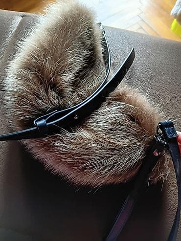 samsonite muska torbica: Plišana torbica sa krznom – polumesec/banana model - Materijal — 3