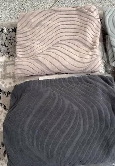 ikea navlake za trosed: Komplet za trosed, dvosed i fotelju 5500 din
🍒 — 4