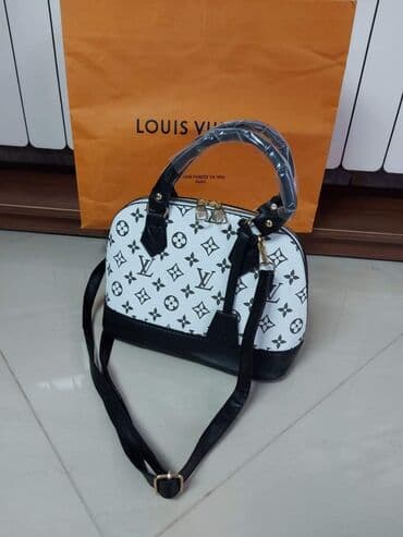 torba za obucu: Cena torbi 2450
Cena kaisa 1.700
Cena novcanika 1.700
Alb sa porezom — 12