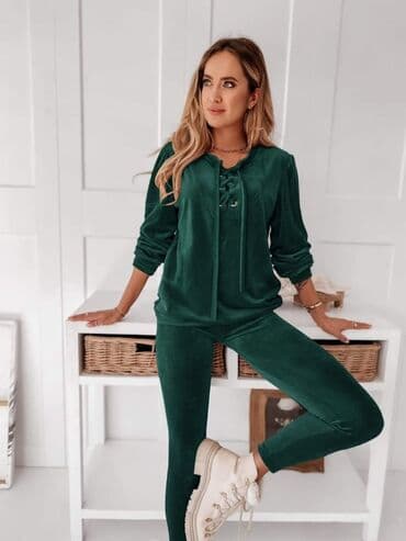 luna kompleti: Novooo
Komplet
Pliš
2900 din — 5