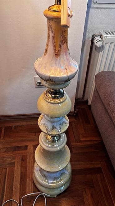 delizio kapsule za kafu: Podna stara lampa,retro estetika sa abažurom klasičnog — 7