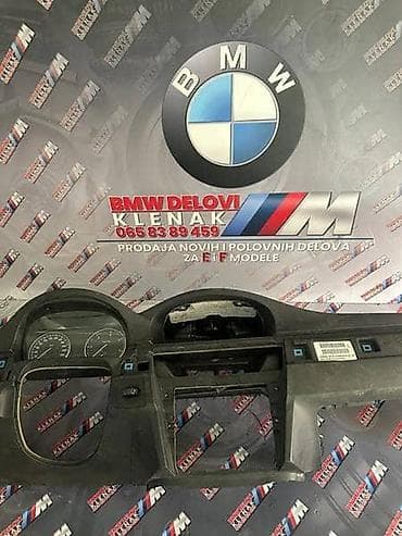 1je.941.597.a: TABLA SA OTVOROM ZA NAVI E9X ZA BMW 315, 316, 318 . OD 2005. DO — 4