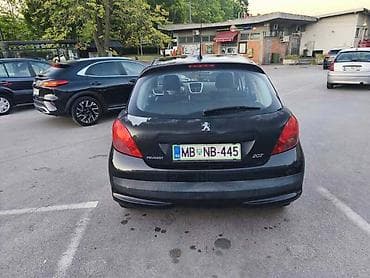 auti do 500e: BRANIK ZA PEUGEOT 207 OD 2006. DO 2010. GOD — 1